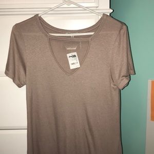 Shirt, brand new , PRICE IS NEGOTIABLE!!!